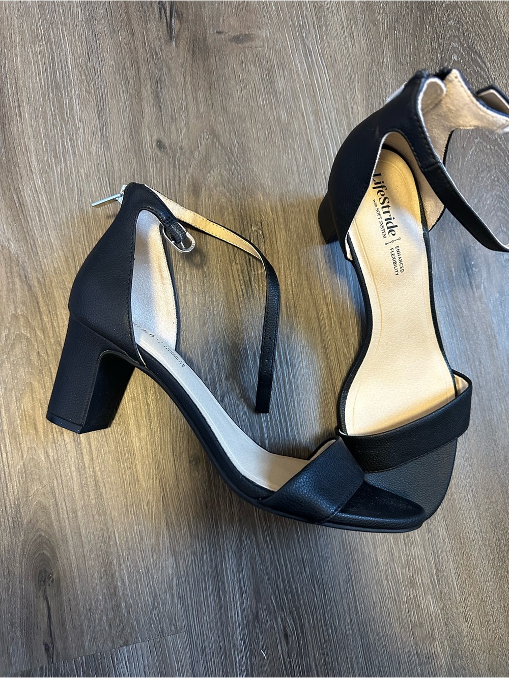 Life Stride Black Ankle-Strap Dress Sandals size 9